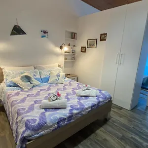 Appartamento Centro Storico Flat 5 Mins From Port, Città di Lipari